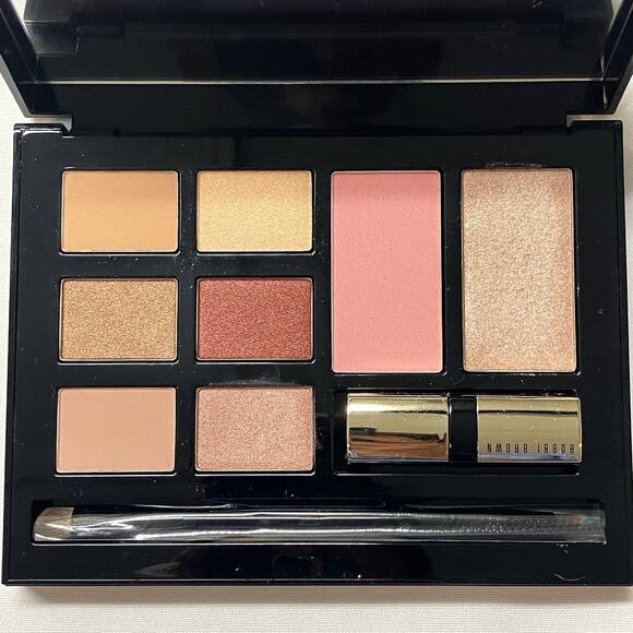 Bobbi Brown Destination Beauty Eye Cheek & Lip Palette Seoul Edition 2019 - Picture 4 of 5